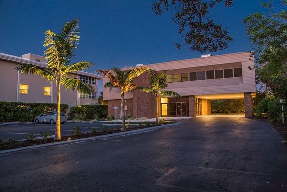 BRAND NEW, TURNKEY, GROUND FLOOR MEDICAL SUITE!: 7126 Beneva Rd, Sarasota, FL 34238